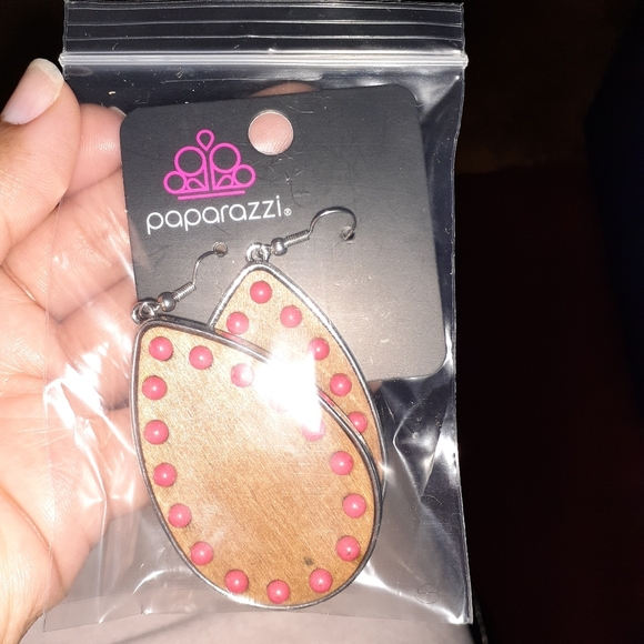 Rustic Refuge Earrings - Picture 3 of 3